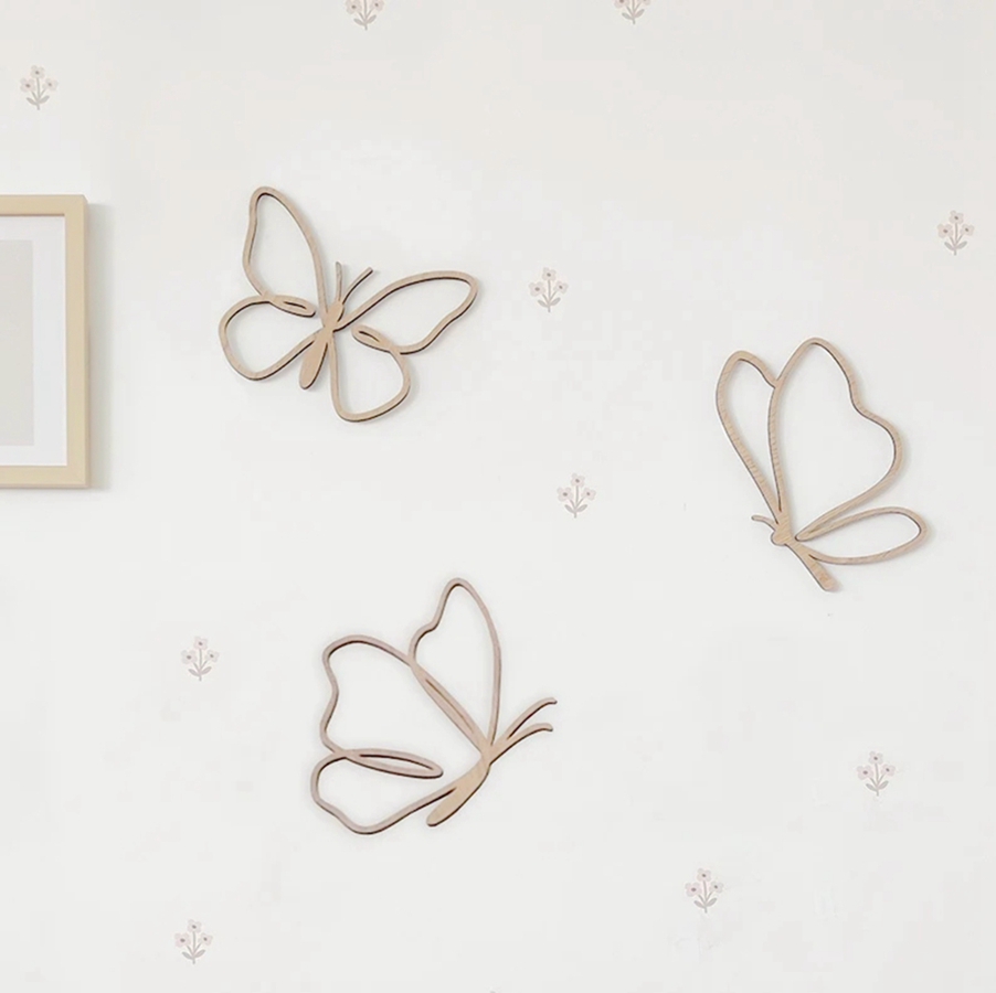 wooden butterflies sign, Woode - Baby Nursery Letters recension och pris